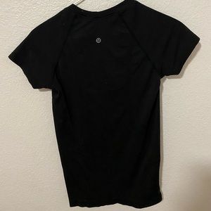 black lululemon swift tech short sleeve 2.0